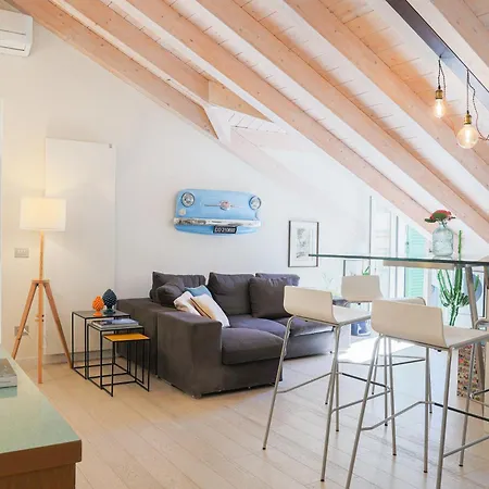Leo's Apartamento Como